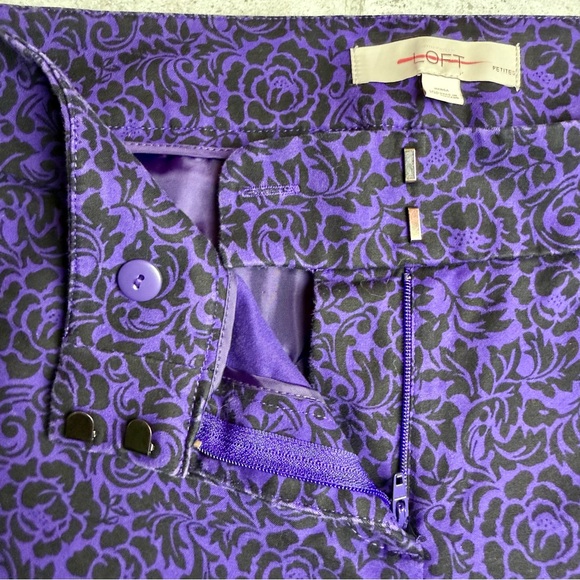 Beautiful Loft Vibrant Purple Marisa Pants Black Floral Rose Print EUC 10P - Picture 3 of 9
